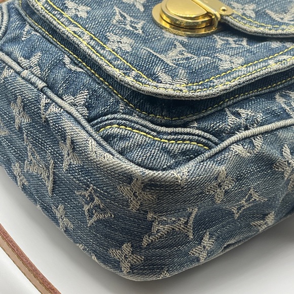 Louis Vuitton Denim Camera Bag Jean Monogram Crossbody Shoulder Vintage Rare LV - Picture 2 of 16